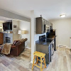 Отель Plush Ski W/ Hot Tub, Pool & Fireplace 2 Bedroom Condo, фото 9