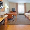 Отель Candlewood Suites Merrillville, an IHG Hotel, фото 5