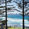 Отель Burleigh by the Sea, фото 1