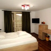 Отель Pensiunea Casa Zarnesteana, фото 4