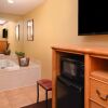 Отель Country Hearth Inn & Suites Edwardsville St. Louis, фото 30
