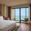 Курортный отель Mövenpick Resort Waverly Phu Quoc, фото 19