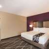 Отель La Quinta Inn & Suites by Wyndham Dallas Northeast-Arboretum, фото 16