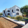 Отель Luce - Family Friendly & Parking - A2, фото 11
