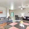 Отель Charming Tucson House: Patio, Yard & Putting Green, фото 3
