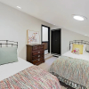 Отель New Listing! Chic W/ Pool - Walk To Lifts 2 Bedroom Condo, фото 5