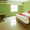 Отель OYO 93145 Pondok Alam Syariah, фото 4