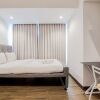 Отель Great Designed And Homey 2Br At Branz Bsd City Apartment, фото 1