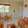 Отель Poinsettia Villa Apartments, фото 11