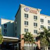 Отель Comfort Suites Miami Airport North в Майами-Спрингсе