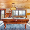 Отель Chestnut by Avantstay Mountain Cabin w/ Treetop Views, Hot Tub & Game Room!, фото 1