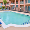 Отель Americas Best Value Inn Clute Lake Jackson, фото 12