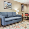 Отель Comfort Suites at Isle Of Palms Connector, фото 11