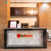 Отель RedDoorz Plus @ Canley Residential, фото 11
