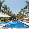 Отель LUXURY CONDO STEPS FROM 5th AV & BEACH, фото 13