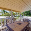 Отель Tropical Paradise Manor - Four Bedroom Home, фото 11