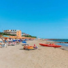 Отель Beautiful Beachfront Apartment-pool-ac by Beahost Rentals, фото 11