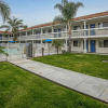 Отель Motel 6 Carlsbad, CA Beach, фото 18