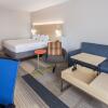 Отель Holiday Inn Express Cedar Rapids (Collins Rd), an IHG Hotel, фото 2