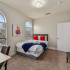 Отель CozySuites Oak Lawn with great rooftop, фото 5