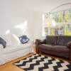 Отель Sunny 2 Bedroom Flat in Islington, фото 2