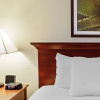 Отель La Quinta Inn & Suites by Wyndham Stamford / New York City, фото 6
