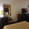 Отель Executive Inn & Suites, фото 4