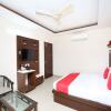 Отель OYO 4226 A One Zirakpur, фото 7