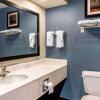 Отель Quality Inn & Suites, фото 9