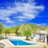 Отель Little Cozy House With big Pool 10x5 And Wifi in Ibiza, фото 9