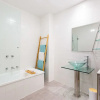 Отель Hotham 2Bdr North Melbourne Apartment, фото 8