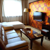 Отель Jiudu Yuegang Business Hotel, фото 2