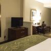 Отель Comfort Suites Johnson City near University, фото 5