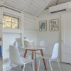 Отель Bungalow 1 - 1br, Water View, фото 8