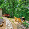 Отель Farmhouse Cottage - Close To Tanger Outlets And Pigeon Forge! 3 Bedroom Home by RedAwning, фото 28