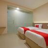 Отель RedDoorz Plus near Java Mall Semarang, фото 5