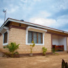 Отель Zuri a secure private affordable modern house!, фото 10
