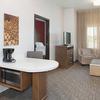 Отель Staybridge Suites Sioux Falls Southwest, an IHG Hotel, фото 32