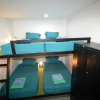 Отель D D Inn Beach Hostel, фото 1