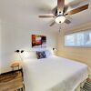 Отель 4093 Manzanita Ave Townhouse 6 Bedrooms 6 Bathrooms Townhouse, фото 6