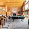Отель Bernard by Avantstay Luxurious Cabin in Big Bear w/ Hot Tub & Pool Table, фото 12