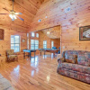 Отель Smokerise Lodge 5 Bedroom Home with Hot Tub, фото 2