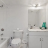 Отель Stunning Condo on 31st Floor, фото 10