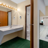 Отель Super 8 Motel - Reedsburg, фото 9