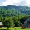 Отель Les chalets de la forêt dIssaux в Ос-ан-Асп