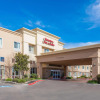 Отель Hampton Inn & Suites Merced, фото 1
