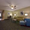 Отель Holiday Inn Express Fayetteville- Univ of AR Area, an IHG Hotel, фото 21