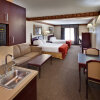 Отель Holiday Inn Express And Suites Watertown, an IHG Hotel, фото 10