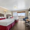 Отель Beach Street Inn and Suites, фото 3