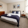 Отель Cozysuites 800 Tower 2BR w sky Pool gym 33, фото 1
